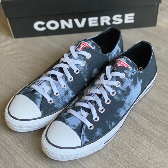 NWT Converse Chuck Taylor All Star Low